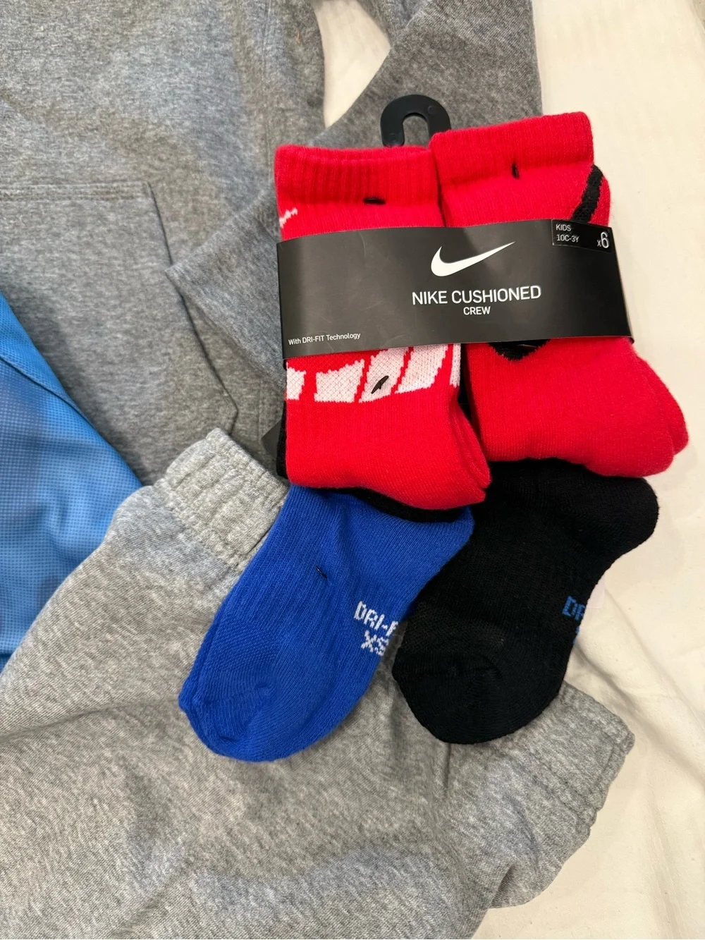 New boys Nike Sz 6 Multi-Color Hoodies, sweatpants socks bundle - Red, Blue